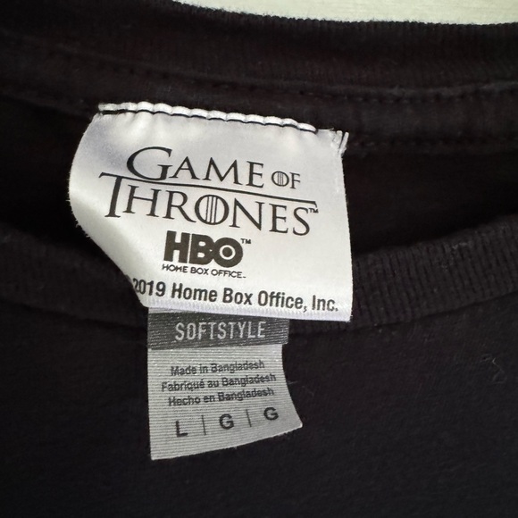 B. Game of thrones House Stark graphic tee size L - Picture 3 of 3
